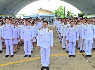 พิธีวางพานพุ่มดอกไม้สดถวายราชสักการะ ... พารามิเตอร์รูปภาพ 2