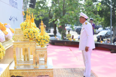 เข้าร่วมพิธีวันที่ระลึก ... พารามิเตอร์รูปภาพ 1