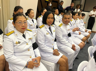 เข้าร่วมพิธีทำบุญตักบาตรถวายพระกุศลและพิธีถวายพระพรชัยมงคล ... พารามิเตอร์รูปภาพ 9