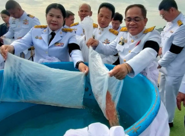 ข้าร่วมพิธีเจริญพระพุทธมนต์ ทำบุญตักบาตร ... พารามิเตอร์รูปภาพ 6